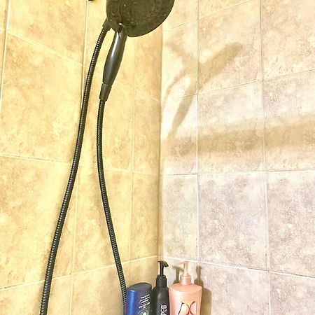 B3 A Private Room In Naperville Downtown With Desk And Wi-Fi Near Everything Luaran gambar